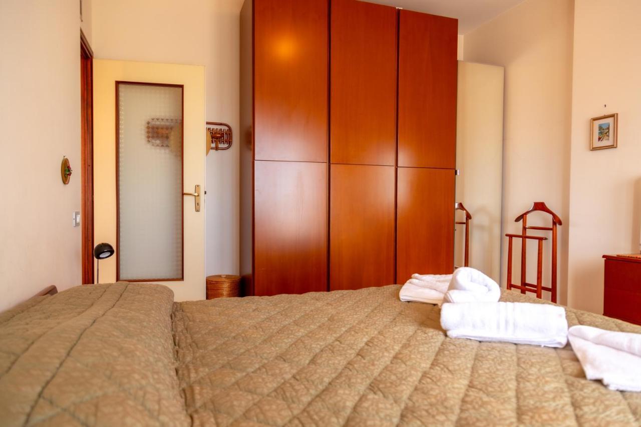 168B - La Terrazza Sul Mare, Casa A 10 Minuti Da Spiaggia, Parcheggio Privato Gratis サンレモ エクステリア 写真