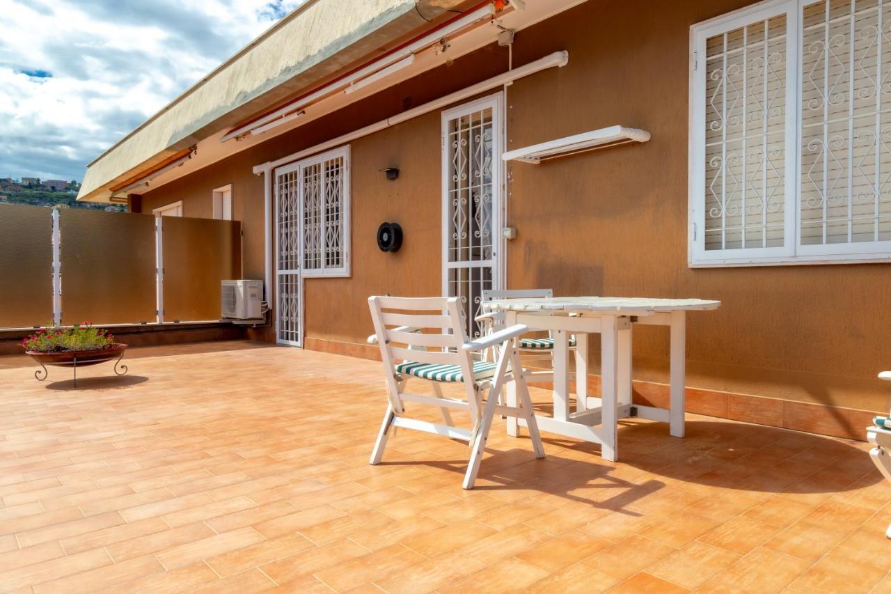 168B - La Terrazza Sul Mare, Casa A 10 Minuti Da Spiaggia, Parcheggio Privato Gratis サンレモ エクステリア 写真