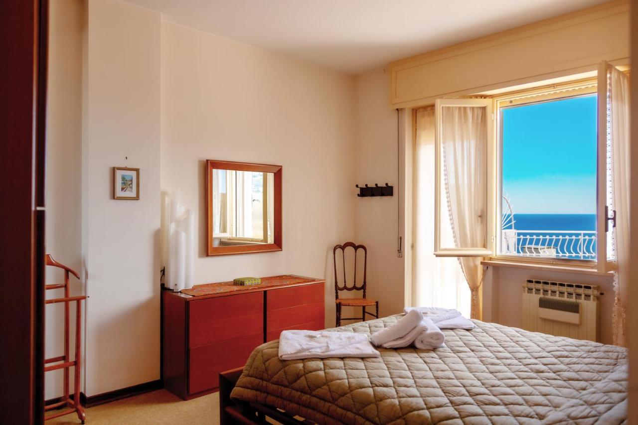 168B - La Terrazza Sul Mare, Casa A 10 Minuti Da Spiaggia, Parcheggio Privato Gratis サンレモ エクステリア 写真